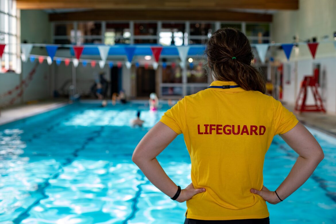 Who Can Obtain a Lifeguard Certificate?